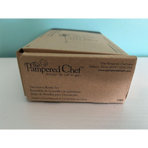 Pampered Chef  Decorator Bottle Set With Box 1585 Pre-Owned - Picture 5 of 8